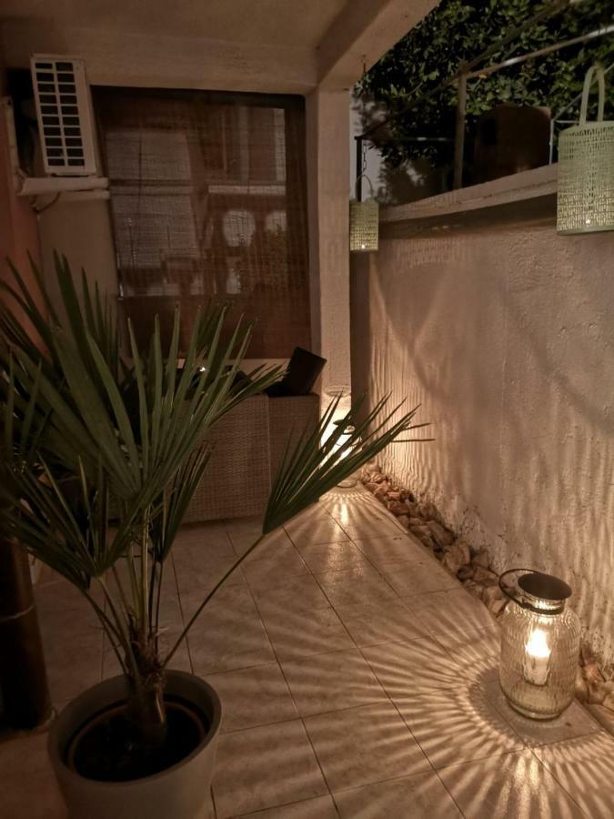 Apartmani Sarm Vir Exterior photo